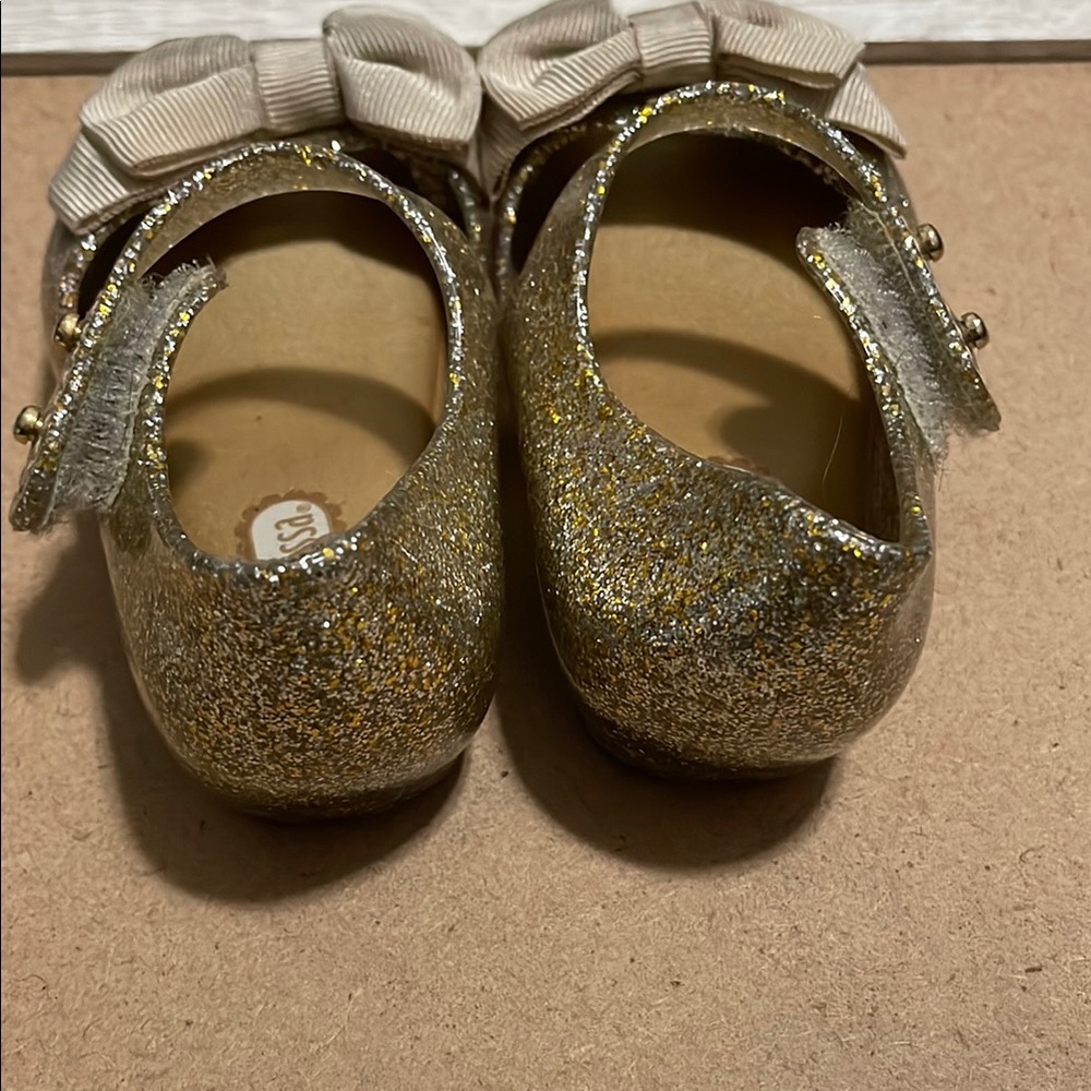 Mini Melissa Kids Glitter Gold Shoes with Bow - Picture 3 of 4